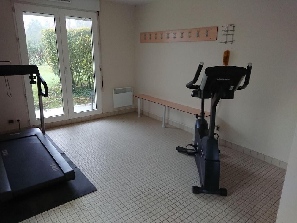 Ibis Styles Chinon Hotel Buitenkant foto