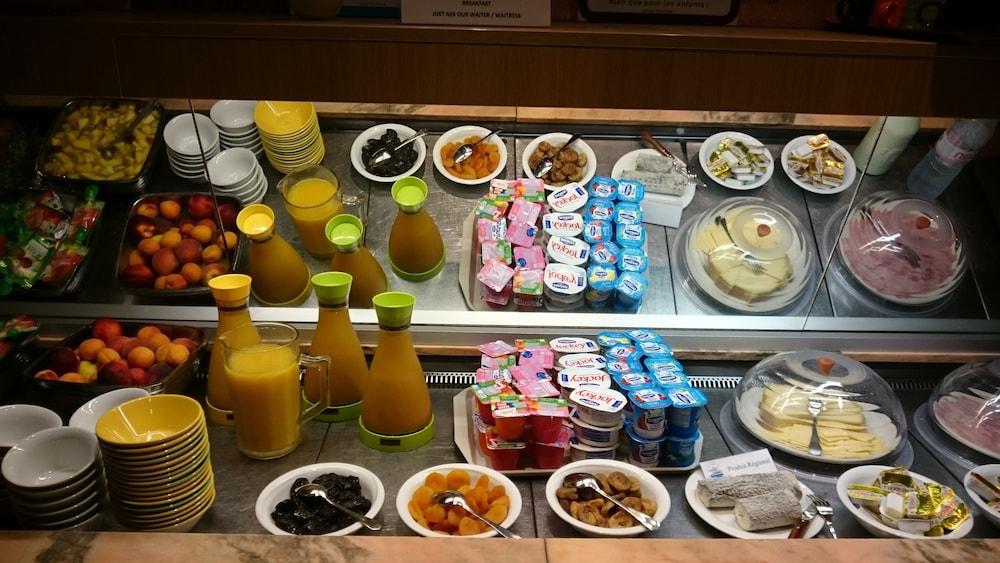 Ibis Styles Chinon Hotel Buitenkant foto