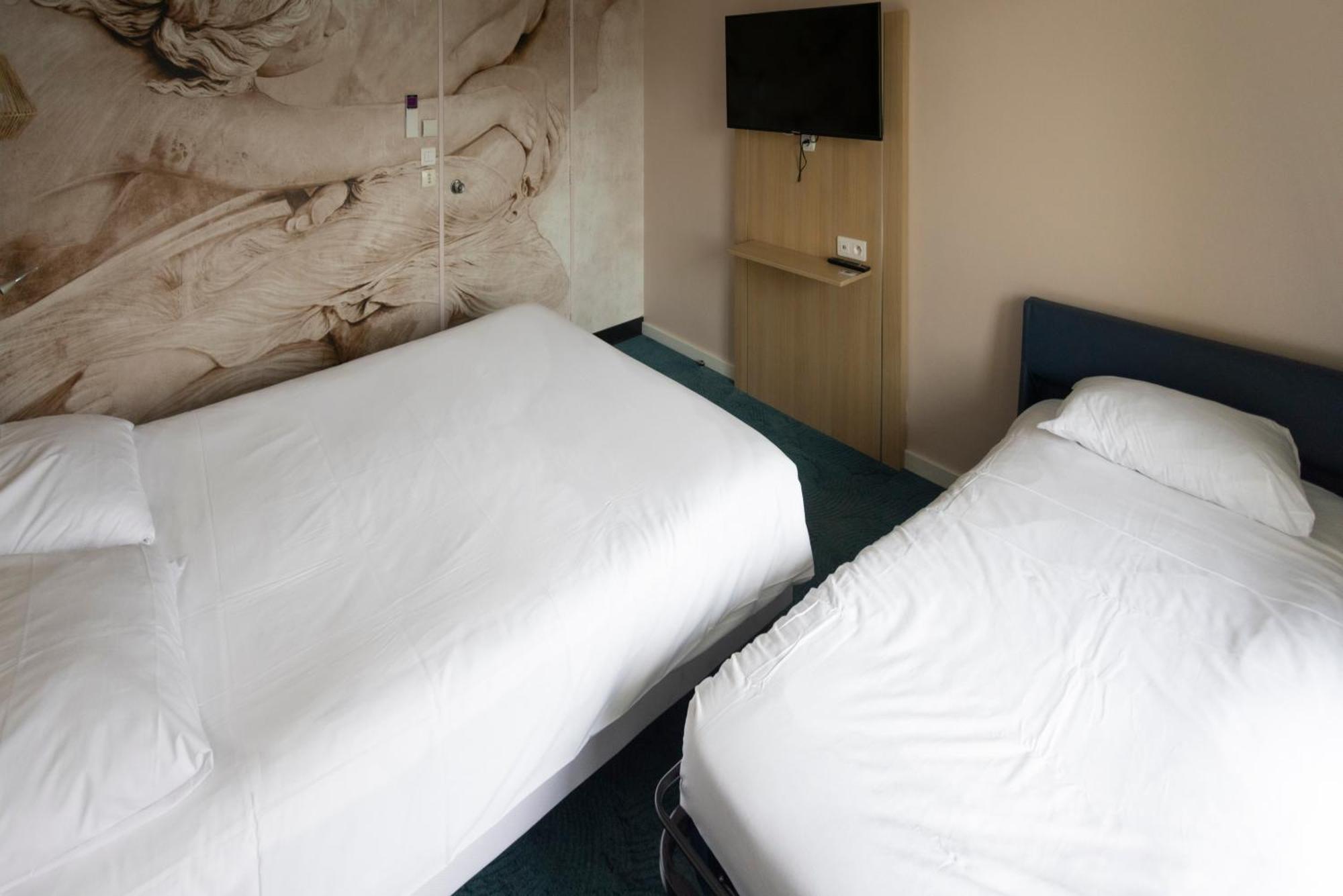 Ibis Styles Chinon Hotel Buitenkant foto