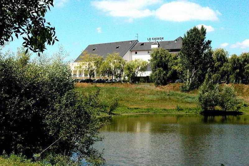 Ibis Styles Chinon Hotel Buitenkant foto